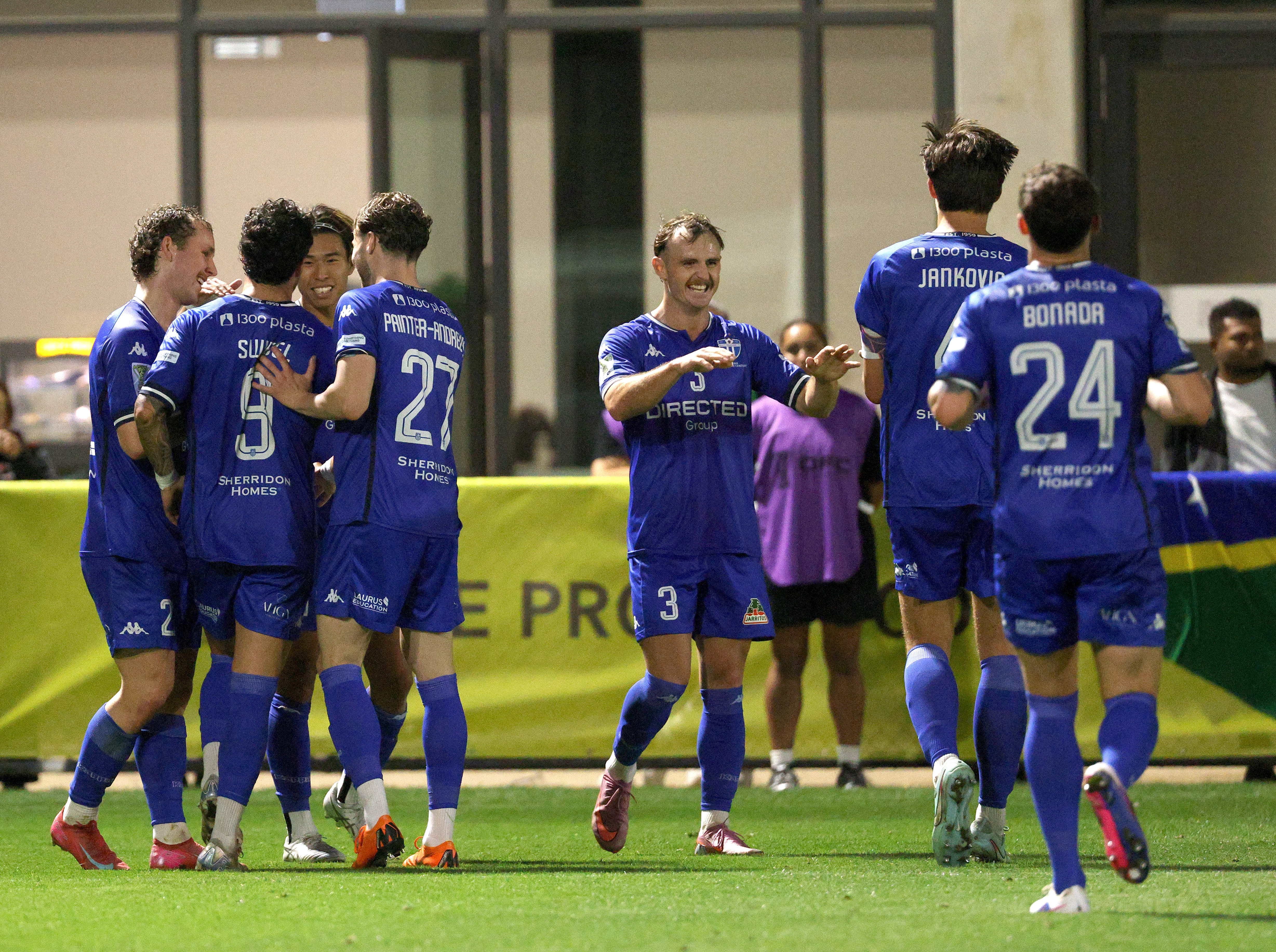 SMB V SOK 052 Hamish Blair Phototeknz