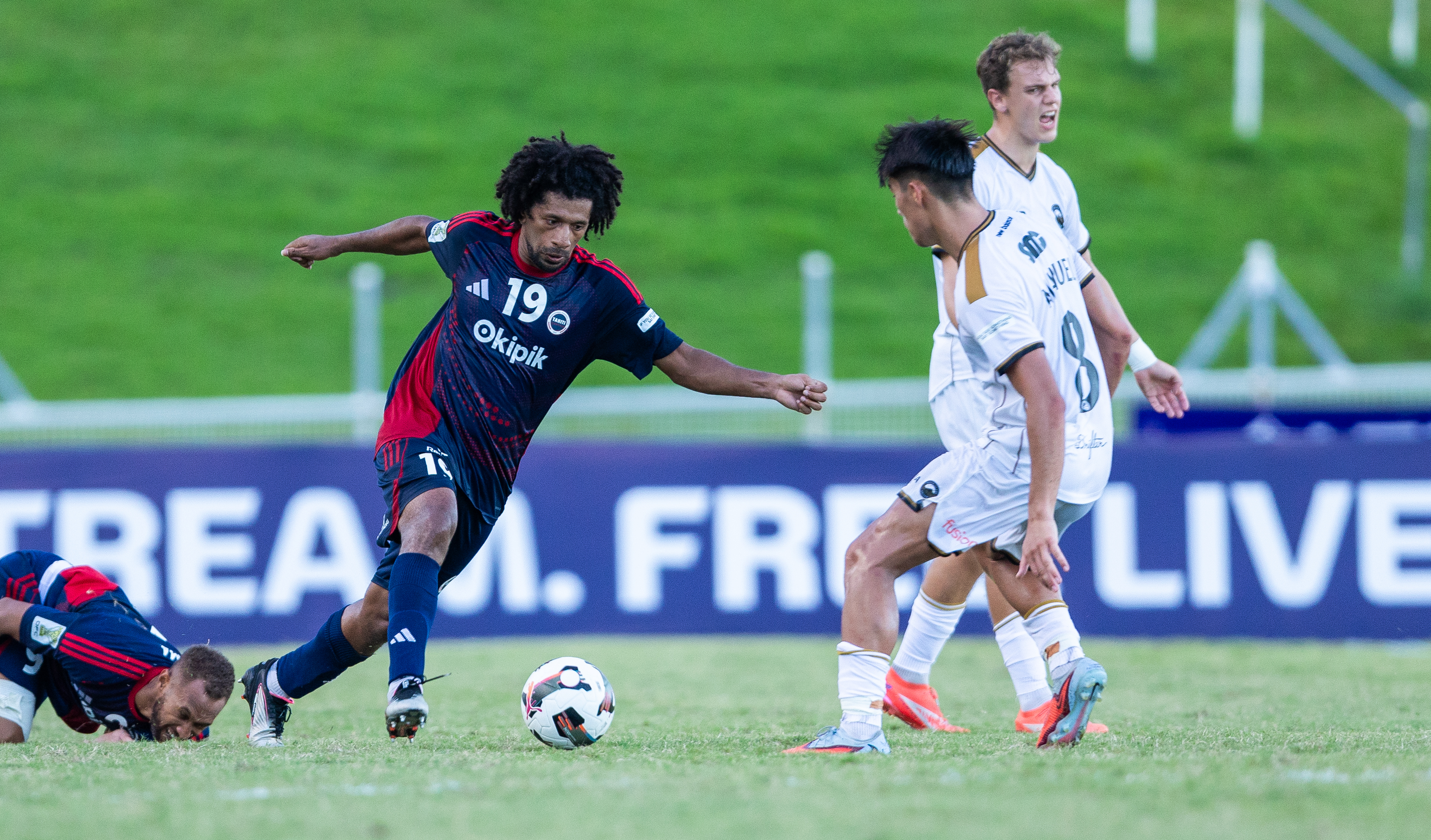 TAHITI SIU RDQ 167 Phototeknz