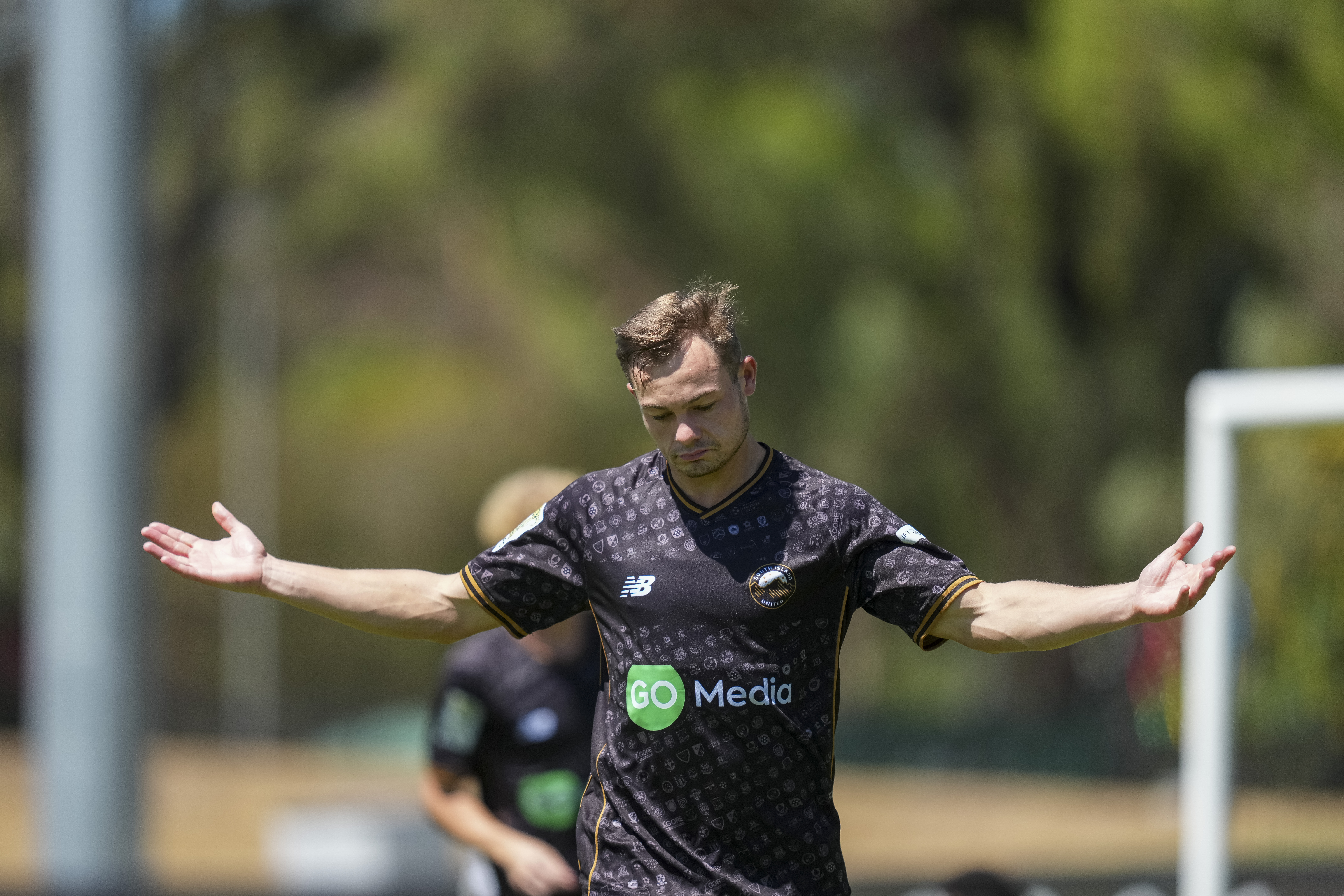 Tuvssiu 260221 AR 806 Phototeknz