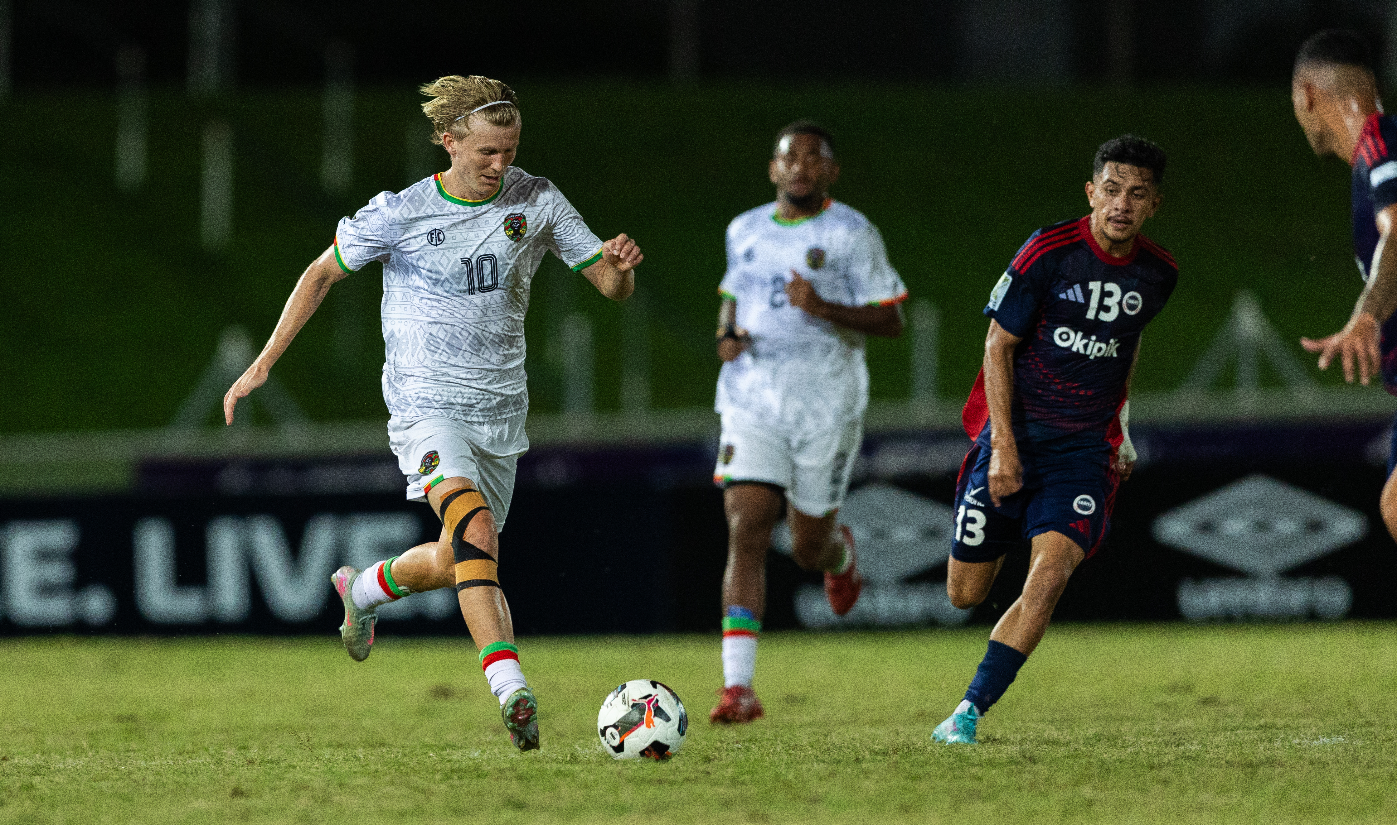 VAU TAH RDQ 025 Phototeknz